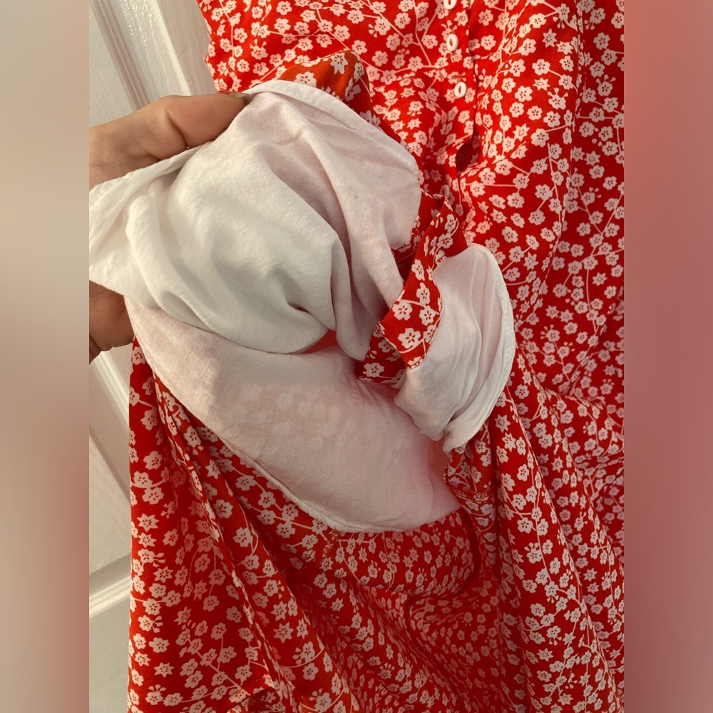 Blush Boutique red and white floral button up dress midi size small - Picture 3 of 5